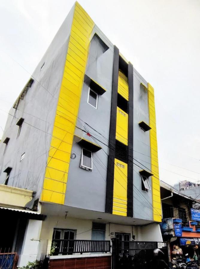 Kost Griya Hikari By Ecommerceloka Jakarta Bagian luar foto